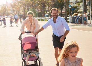 Cybex makes life Eezy Cybex Eezy