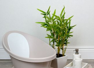 Shnuggle launch stunning Taupe Bath