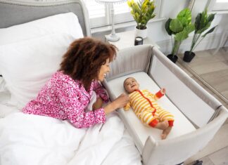 Snooze safe and sound with roomie GO