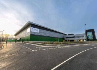 Modern Warehouse Space 3PL in Milton Keynes with easy access to A5 and M1