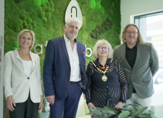 Natural Baby Shower, Welcomes Deputy Mayor of Bracknell to Celebrate Their Business Success